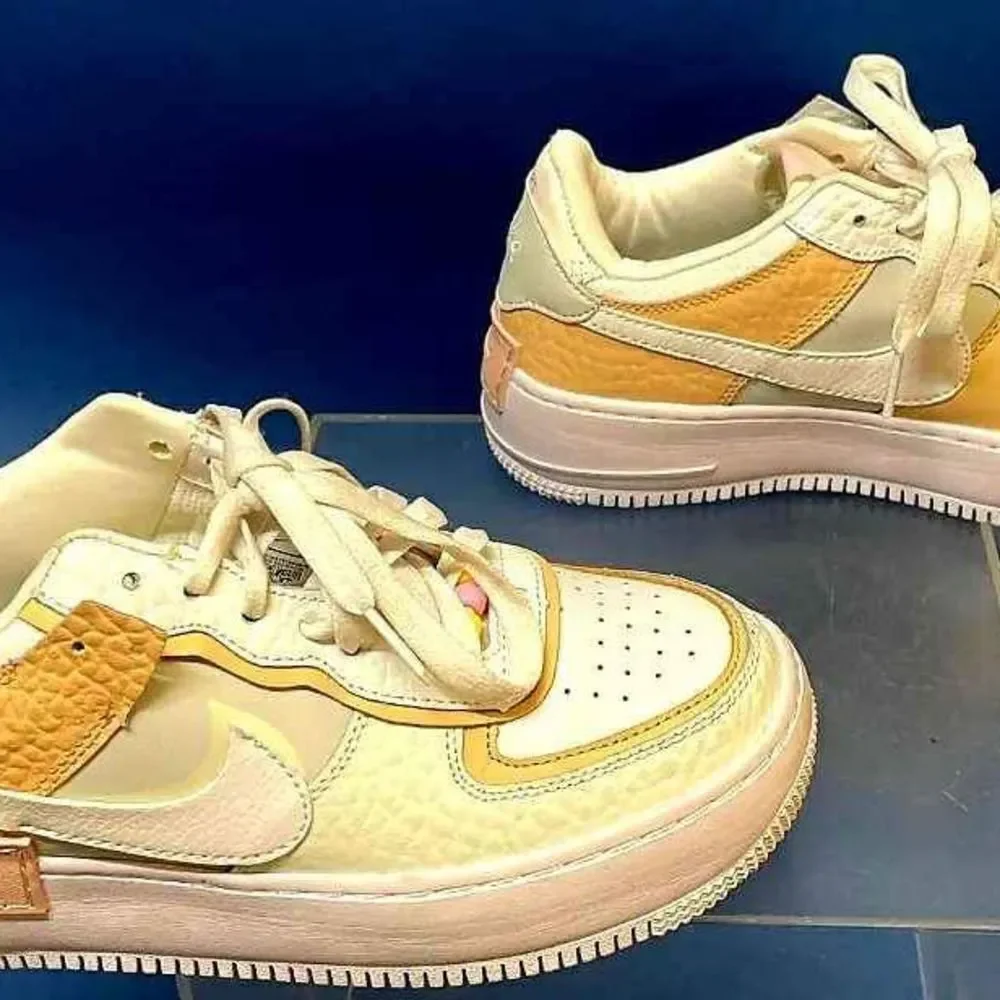 Nike Women's Air Force 1 Sneakers Tennis Shoes - Size 7